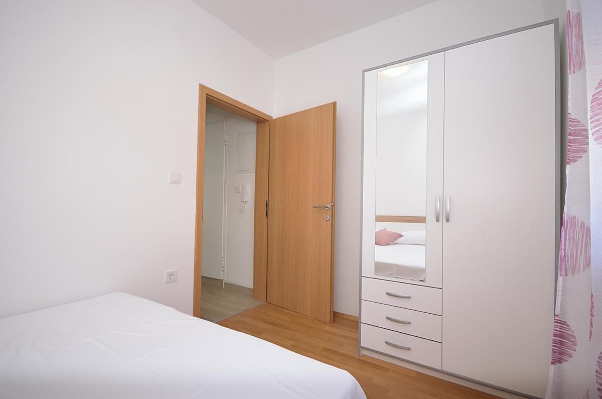 Apartamento Mila Vodice Exterior foto