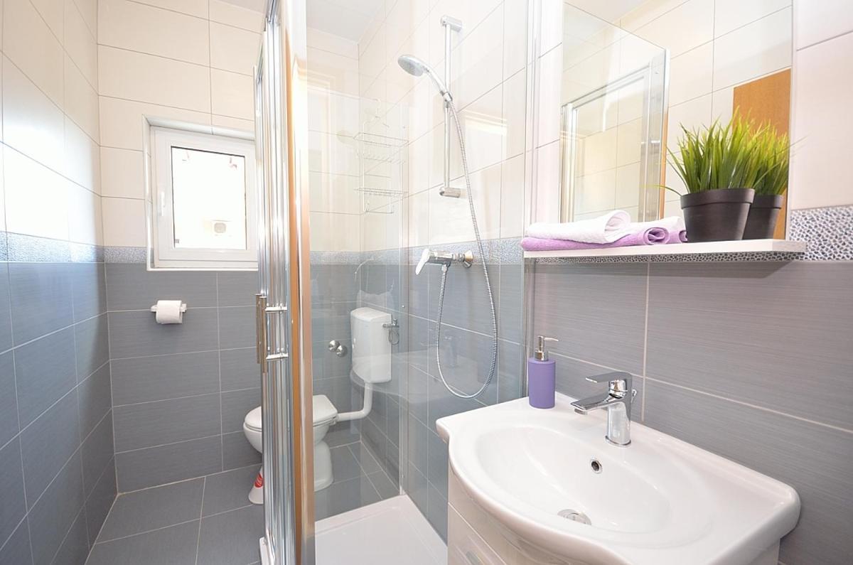 Apartamento Mila Vodice Exterior foto