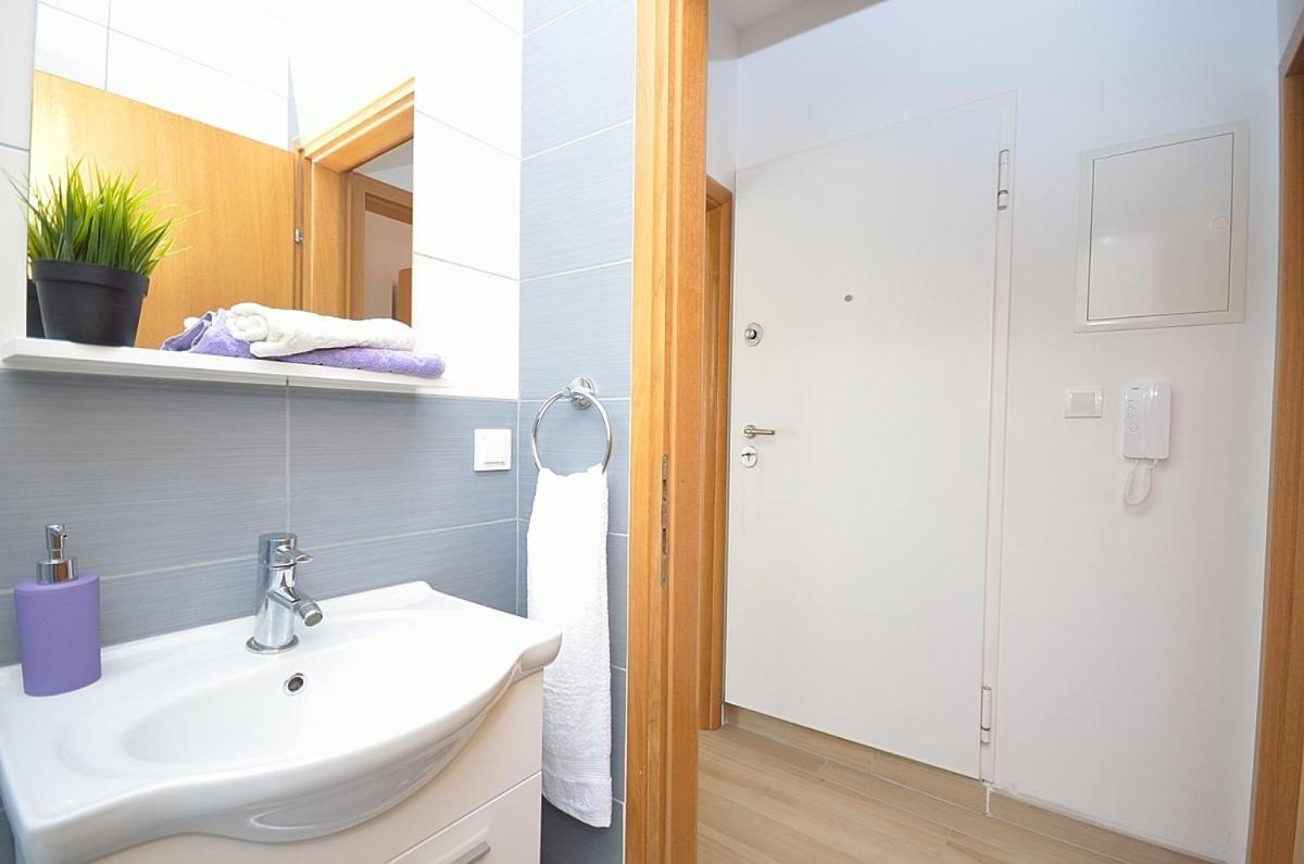 Apartamento Mila Vodice Exterior foto