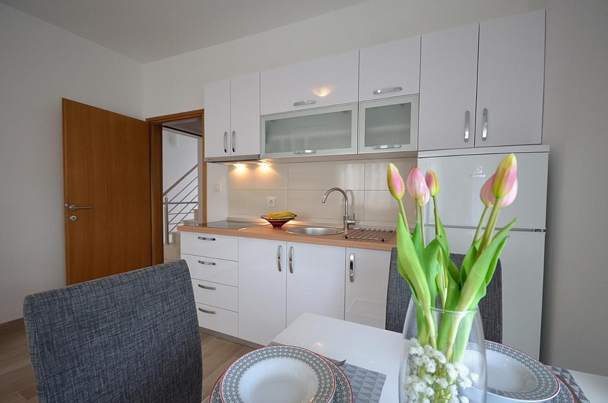 Apartamento Mila Vodice Exterior foto